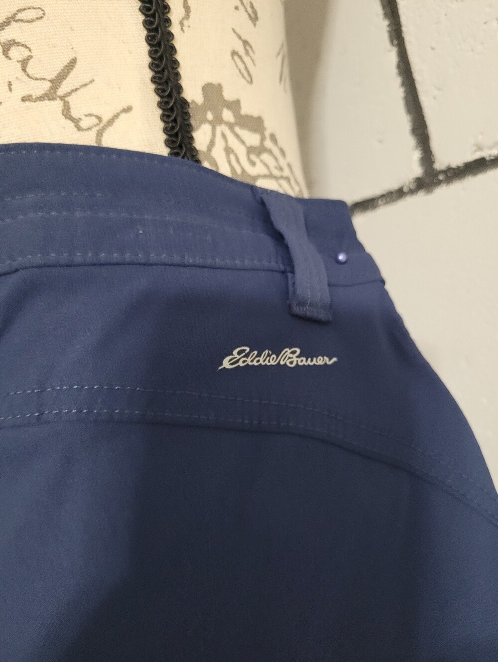 Eddie Bauer Navy Shorts Sz 16 - Picture 5 of 7